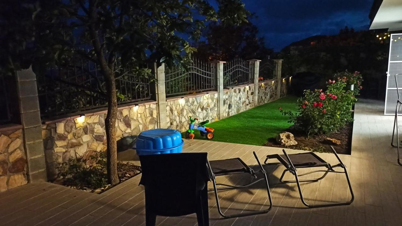 Arode Villa Ovidius Balcsik Kültér fotó